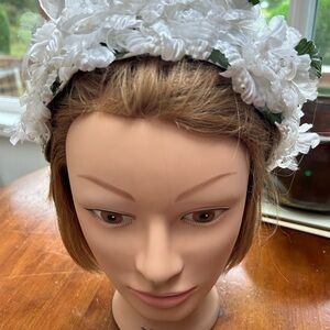 Vintage white floral headband - a sophisticated look for the bride to be